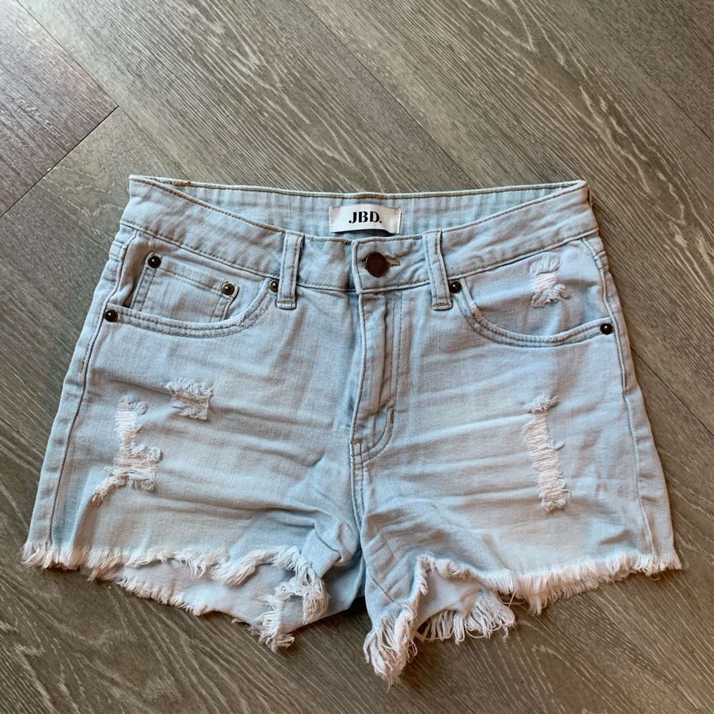 Light wash distressed denim shorts Size S